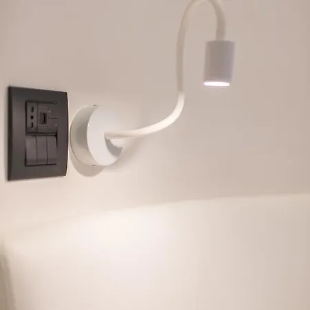 Lux In Πανσιόν 3*