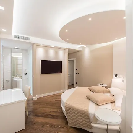 Casa de hóspedes Lux In 2*