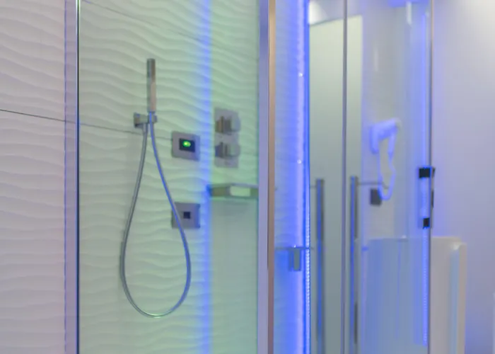 Lux In Πανσιόν 3*