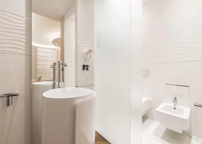 Lux In Πανσιόν 3*