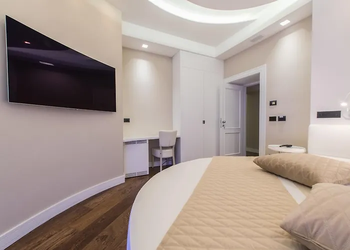 Πανσιόν Lux In