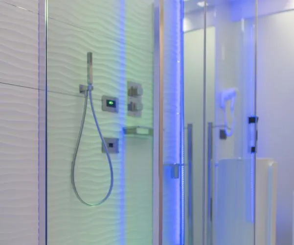 Lux In Πανσιόν